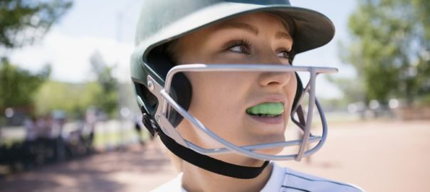 استفاده از محافظ دندان در بیسبال
